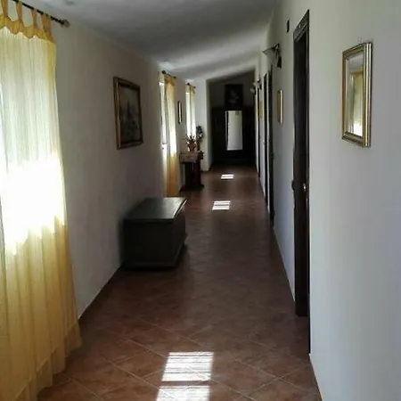 Agriturismo Zangarsa Lantgård *